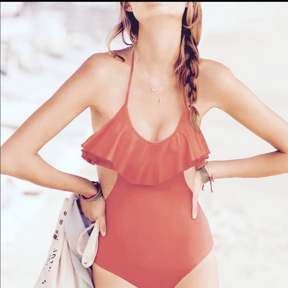 VS monokini
